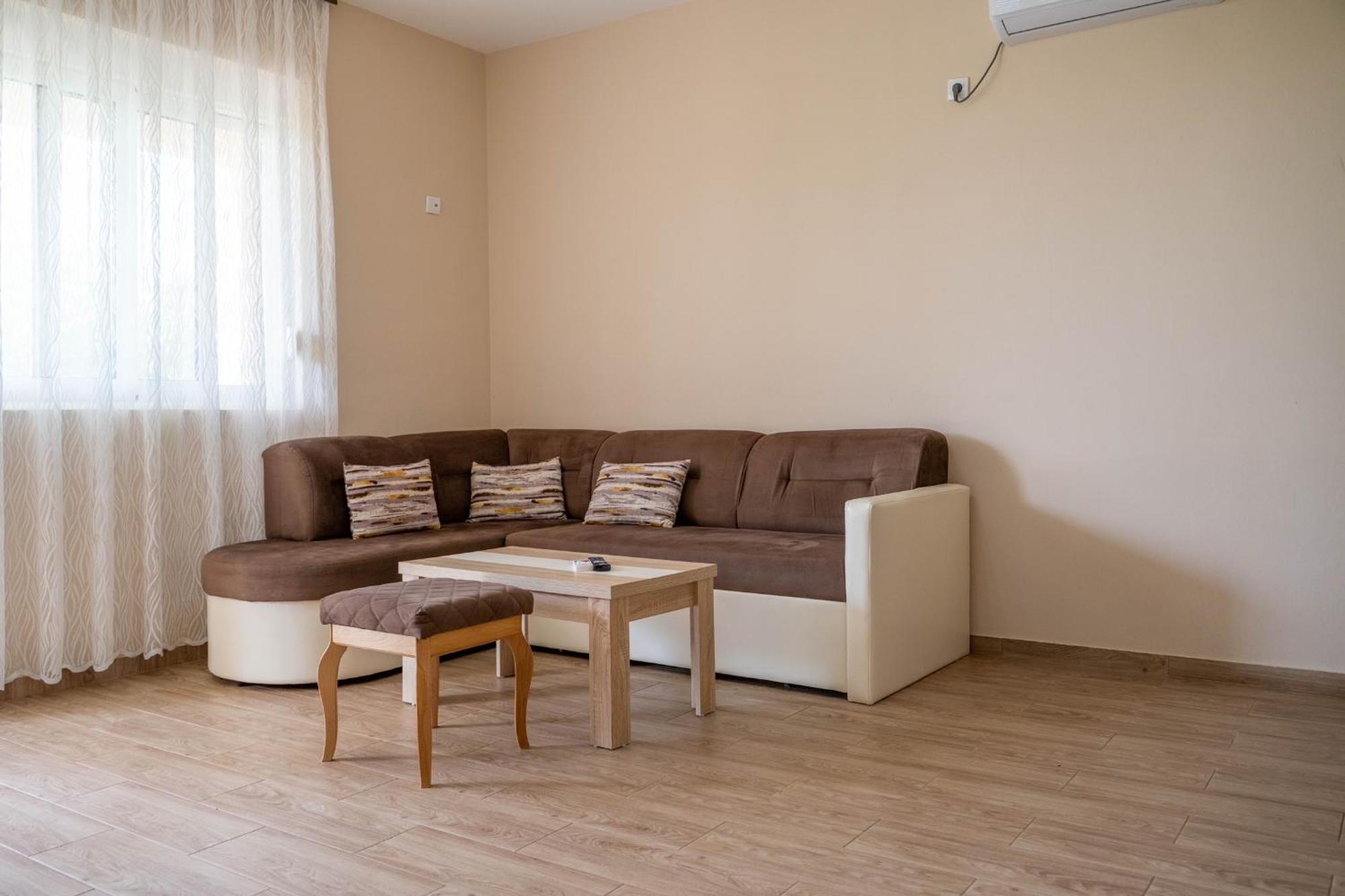 Apartments Rudaj Улцинь Экстерьер фото